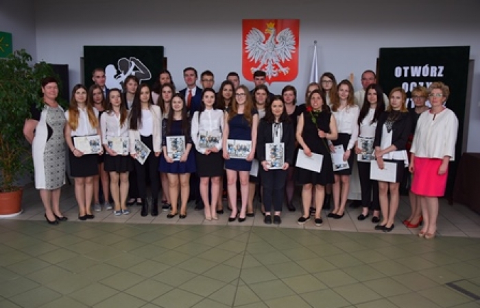 Zakonczenie roku szkolnego klas3218